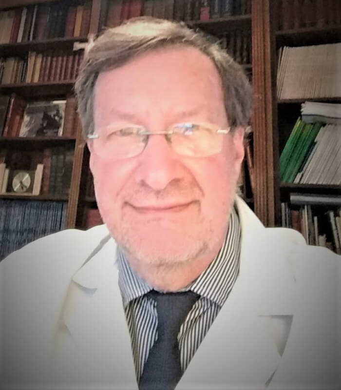 Doctor-Rozanec-700x800px