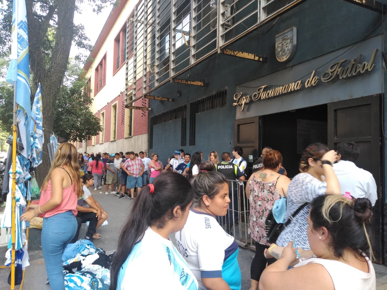 E5D6BC9E-2F9D-4180-93C1-44127C8DE4A8